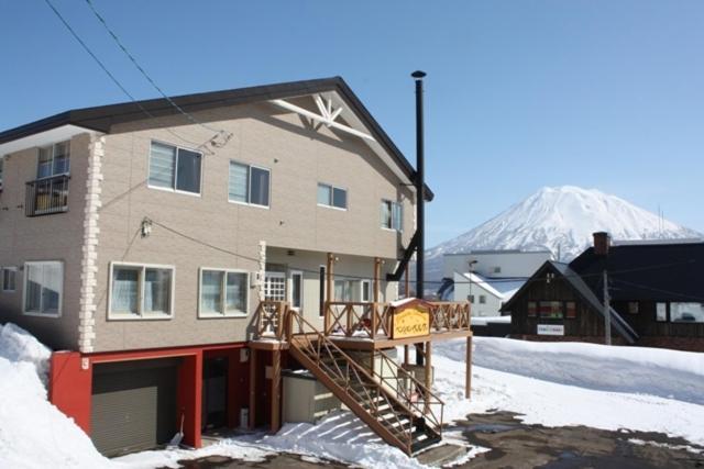 Pension Berg Niseko Esterno foto