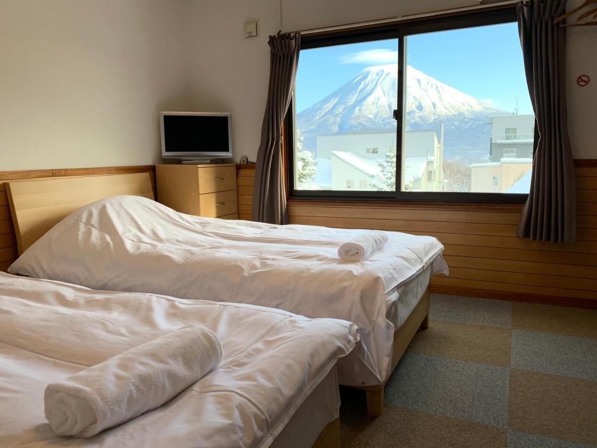 Pension Berg Niseko Esterno foto